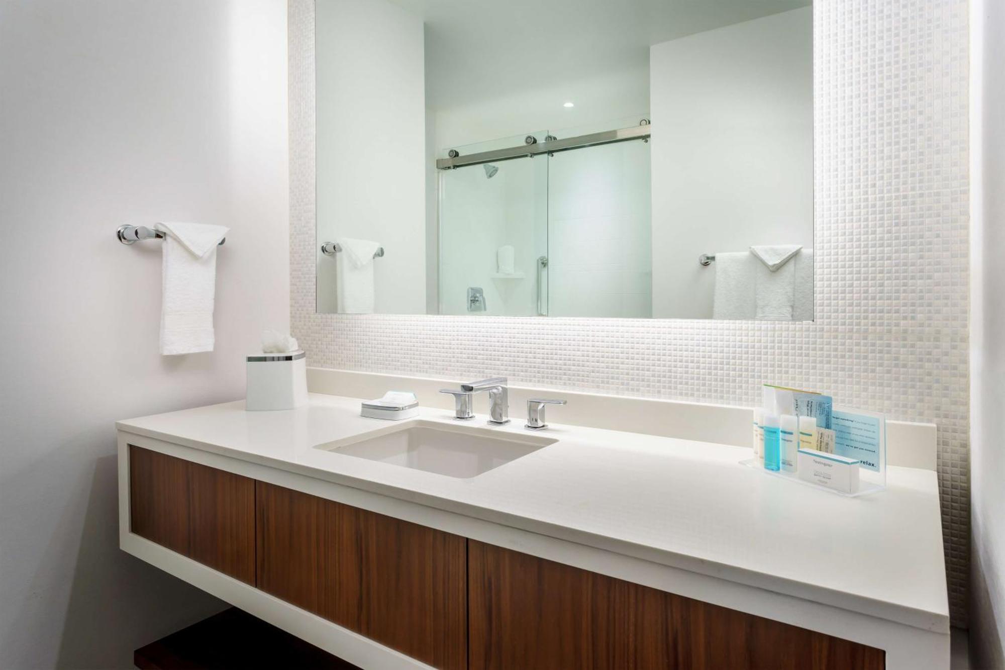 Hampton Inn & Suites Santa Monica Kültér fotó