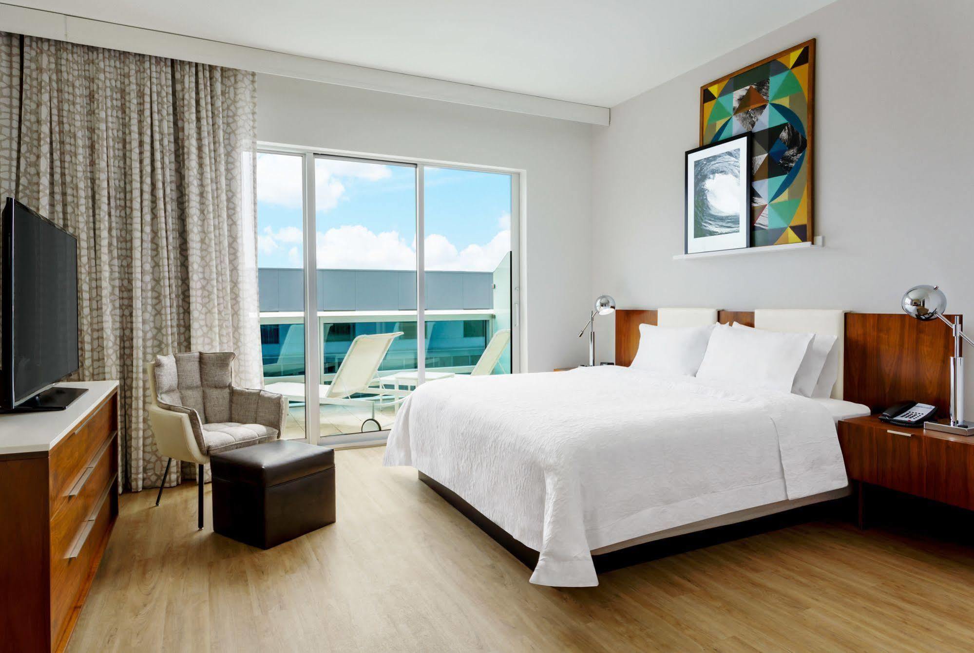 Hampton Inn & Suites Santa Monica Kültér fotó